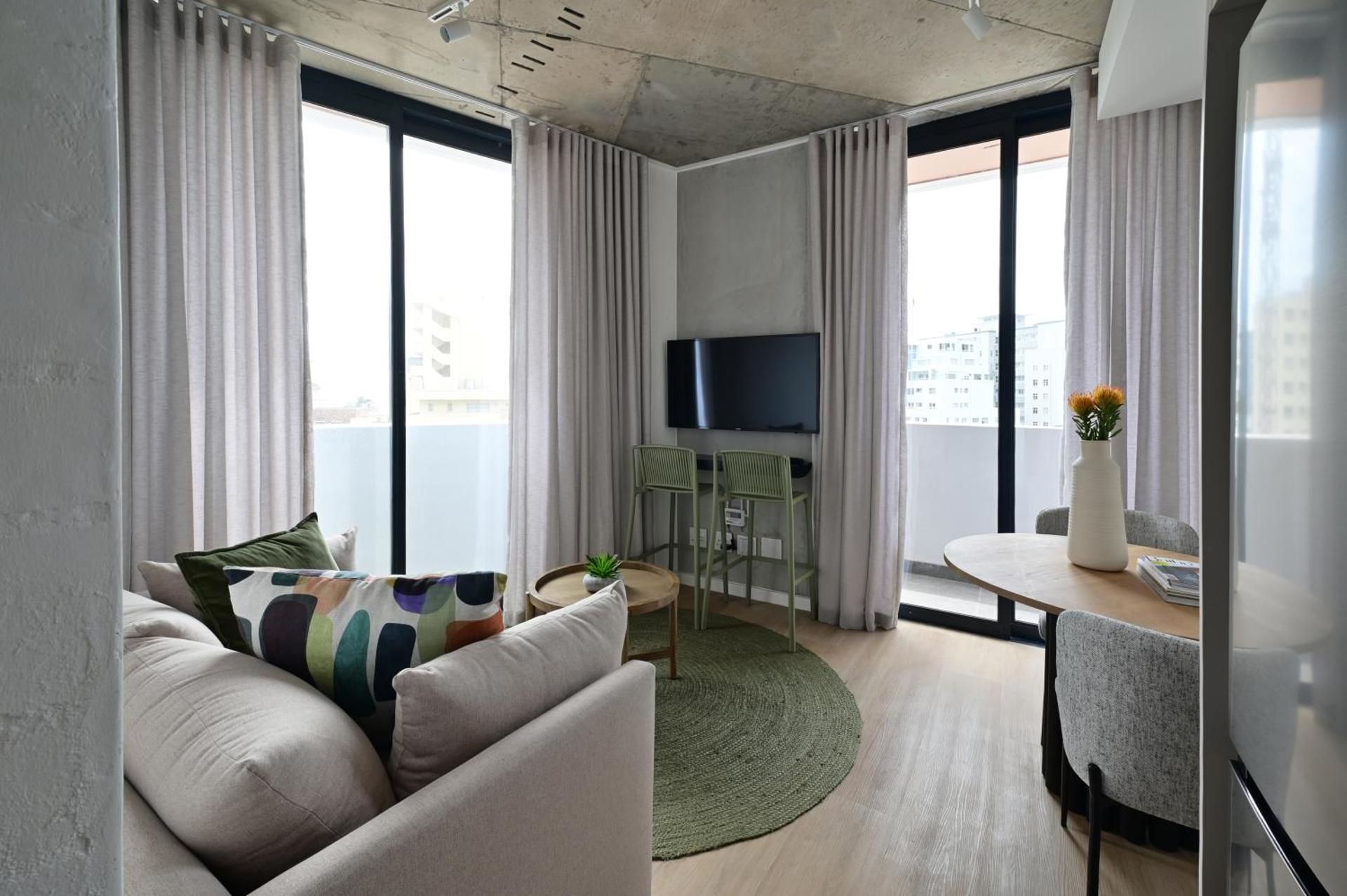 EIGHTY2 ON M - Fluent Serviced Apartments Compact One Bedroom Apartment  2