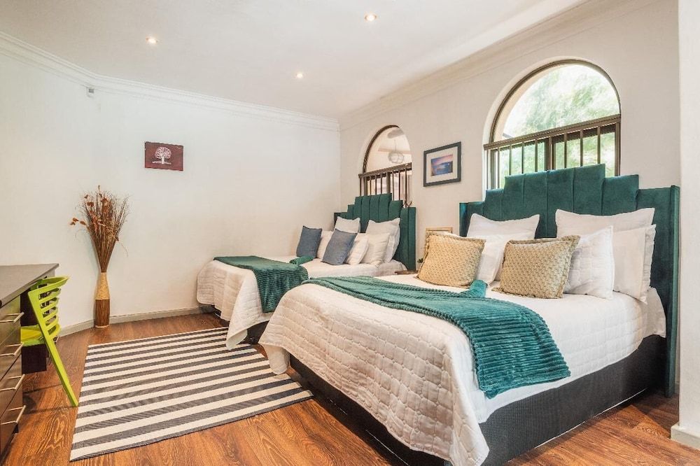 Joyous Luxuries Guesthouse