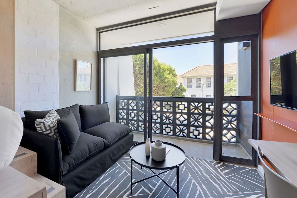 SIX ON N - Fluent Serviced Apartments Studio 3