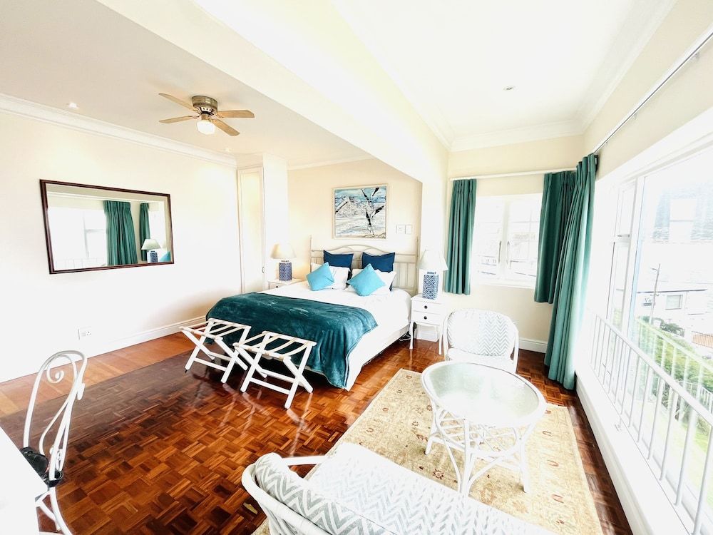 3 - Olokun Room, Premium Sea View