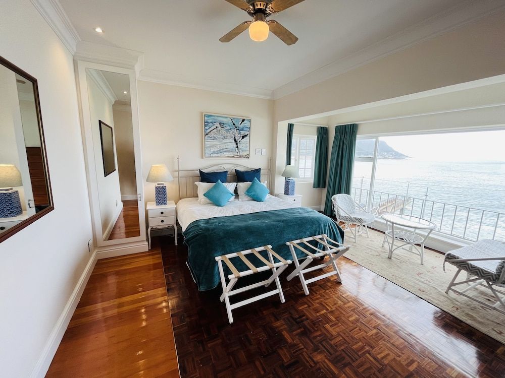 3 - Olokun Room, Premium Sea View