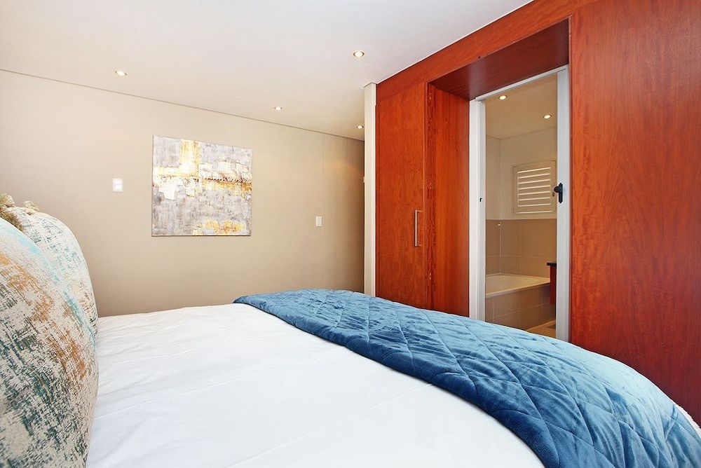 Apartment (1 Bedroom)