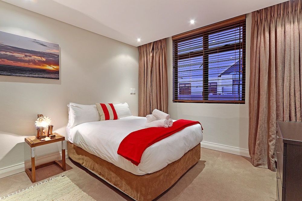 Apartment (2 Bedrooms)