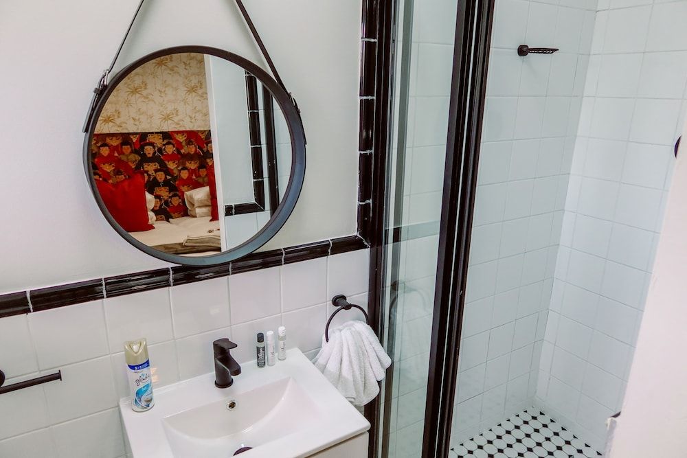 55 on Main Guesthouse and Spa Deluxe Room 3