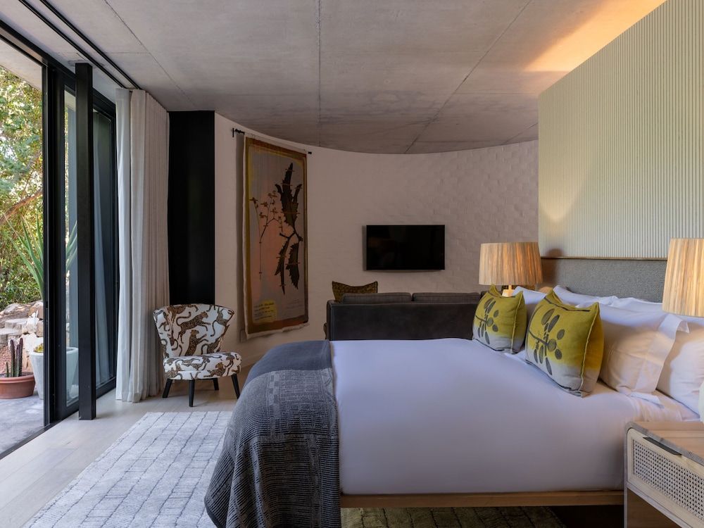 Future Found Sanctuary, Luxury Boutique Hotel By NEWMARK Earth Forest Pod