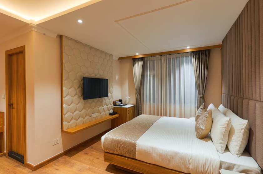 Deluxe View Room with A/C