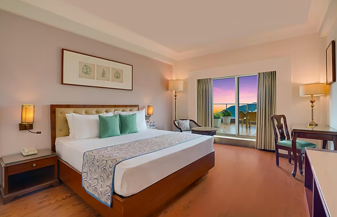 Lemon Tree Resort Mussoorie Executive King Room with Balcony and Valley View