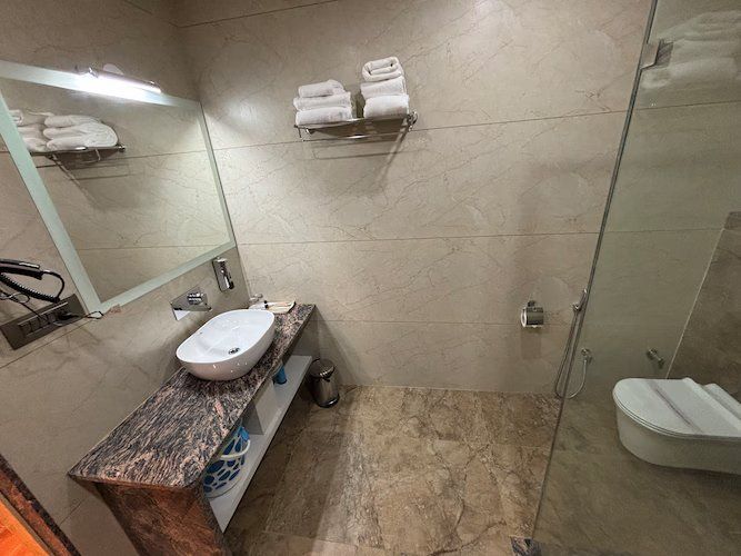 Hotel The Crown Inn Jhunjhunu Premium Room with City View 4