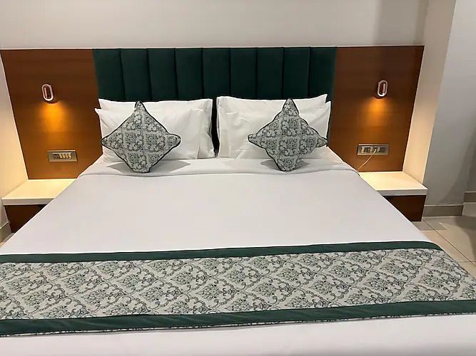 Hotel The Crown Inn Jhunjhunu Deluxe Room 2