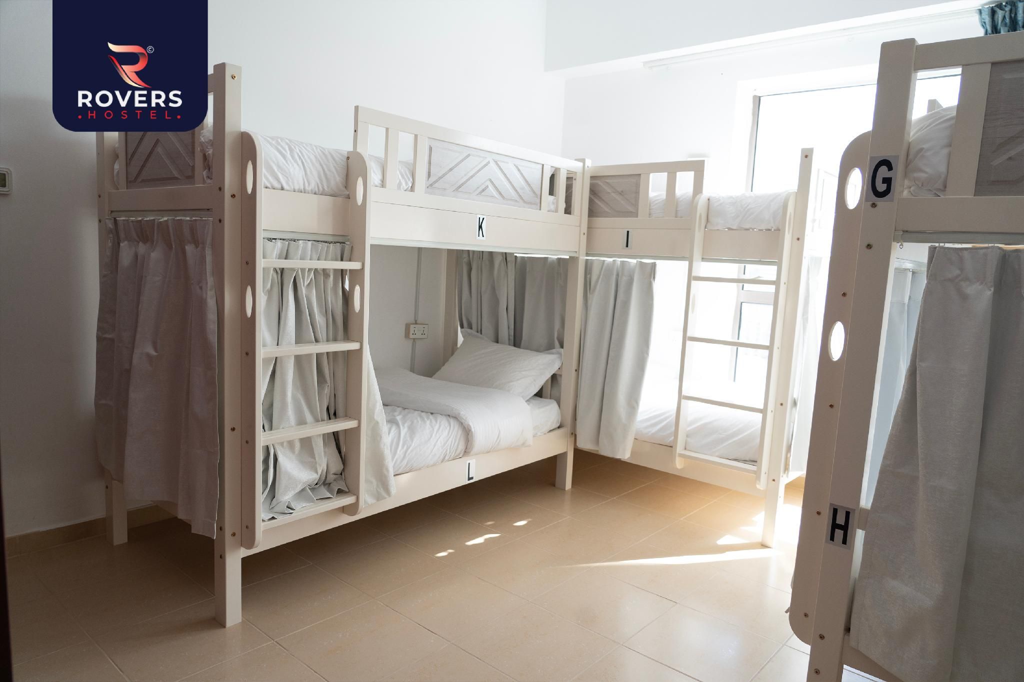Rovers Beach Hostel JBR