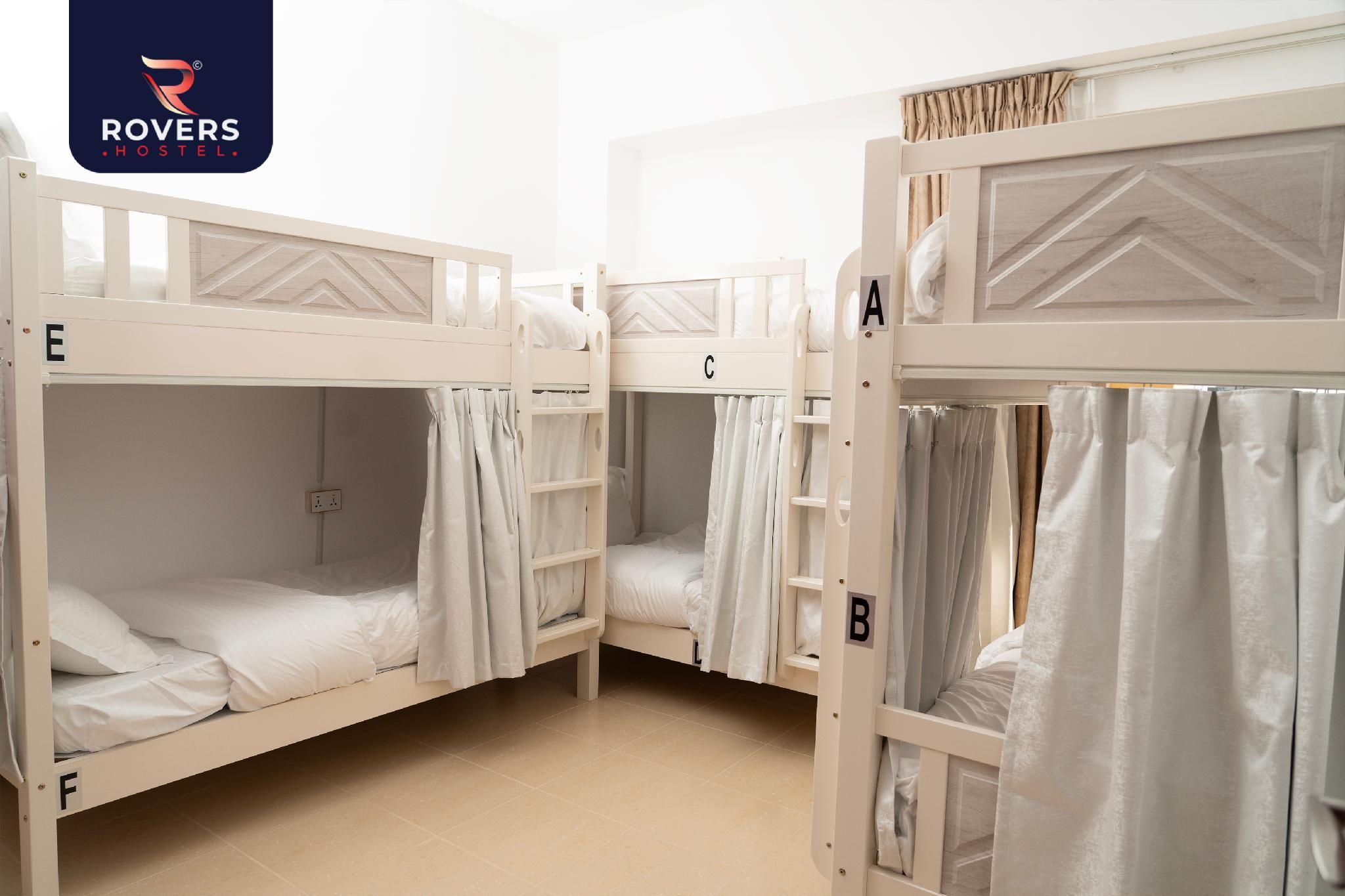 Rovers Beach Hostel JBR