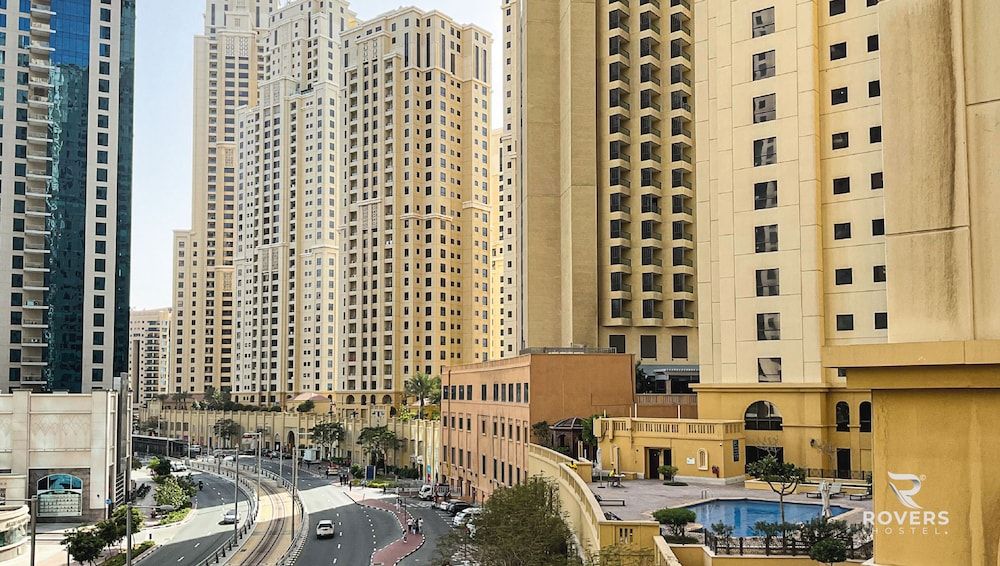 Rovers Beach Hostel JBR