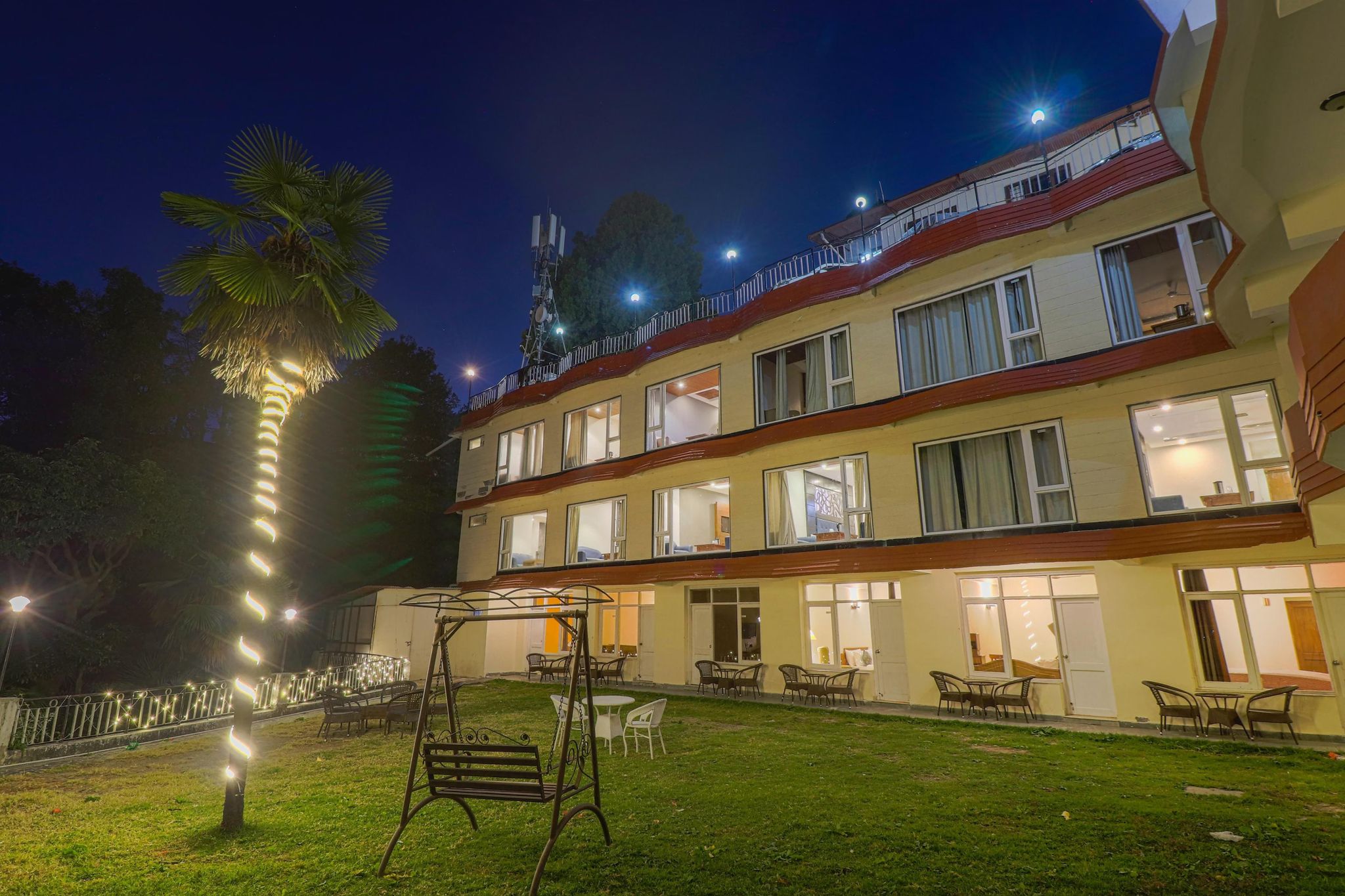 Hotel Ambica Palace by LA Casa