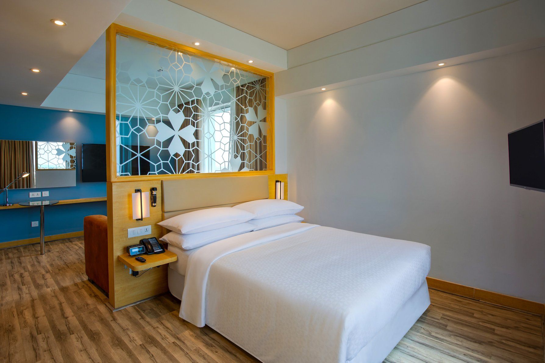 1 Bedroom Suite, 1 Queen