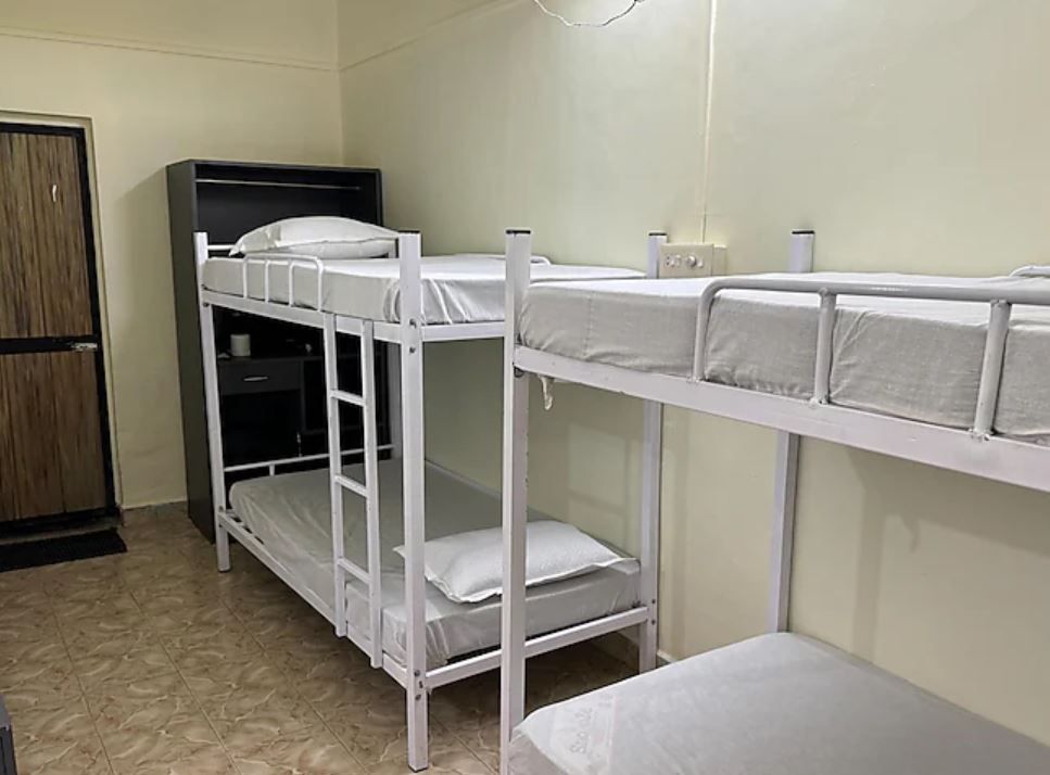 6 Bedded Dorm with free Wifi - NON Ac