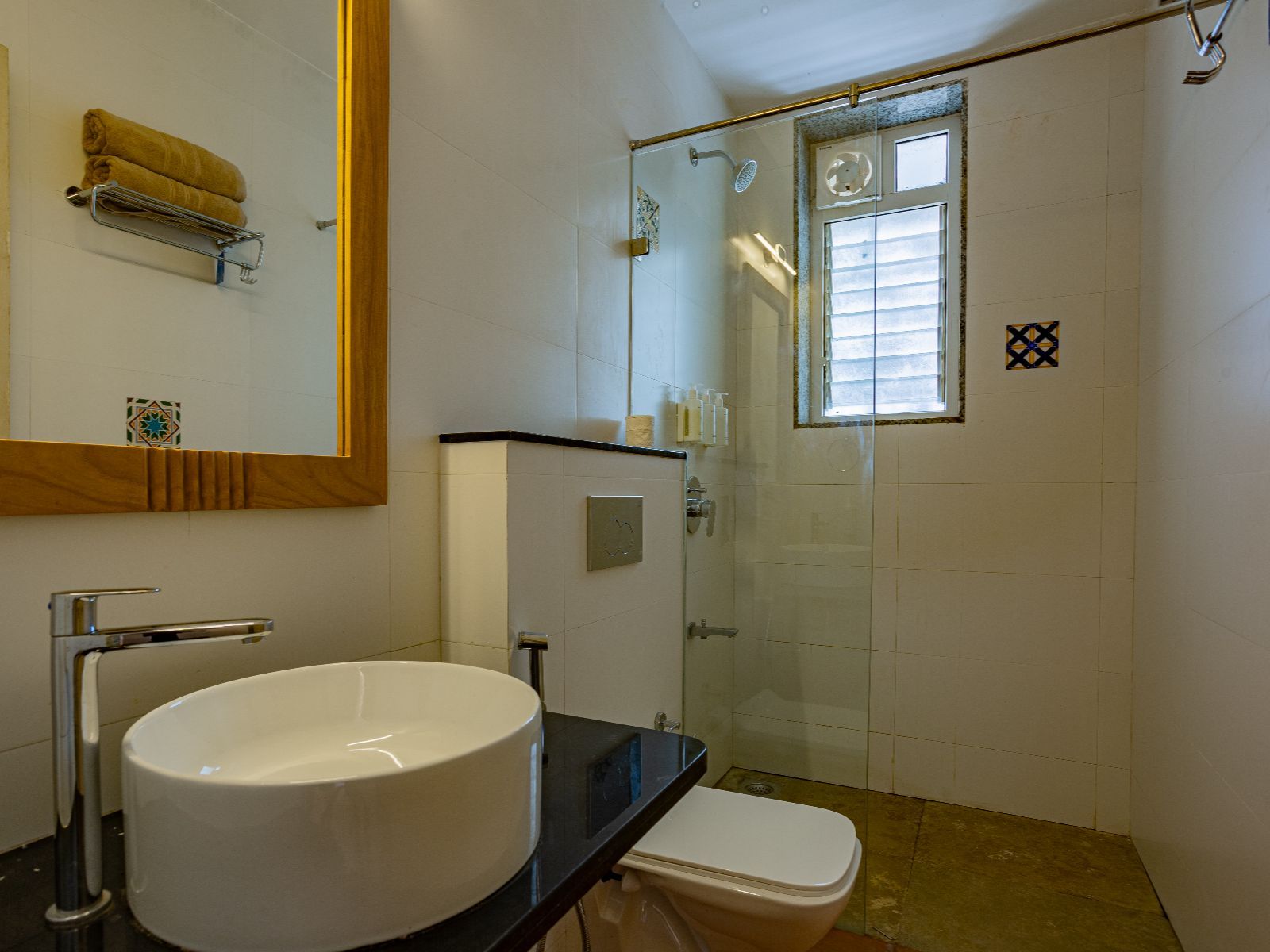 The Hosteller Goa, Old Goa  Premium Double Room With Balcony 9