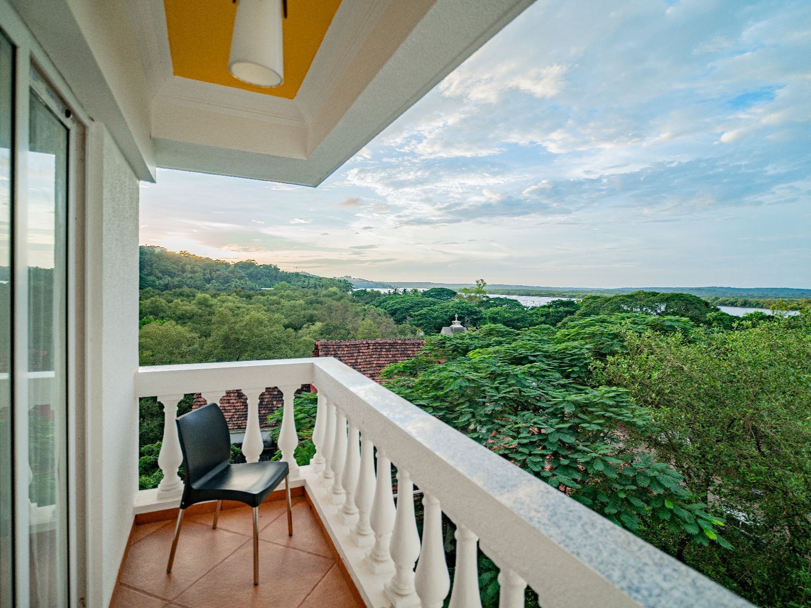 The Hosteller Goa, Old Goa  Premium Double Room With Balcony 2