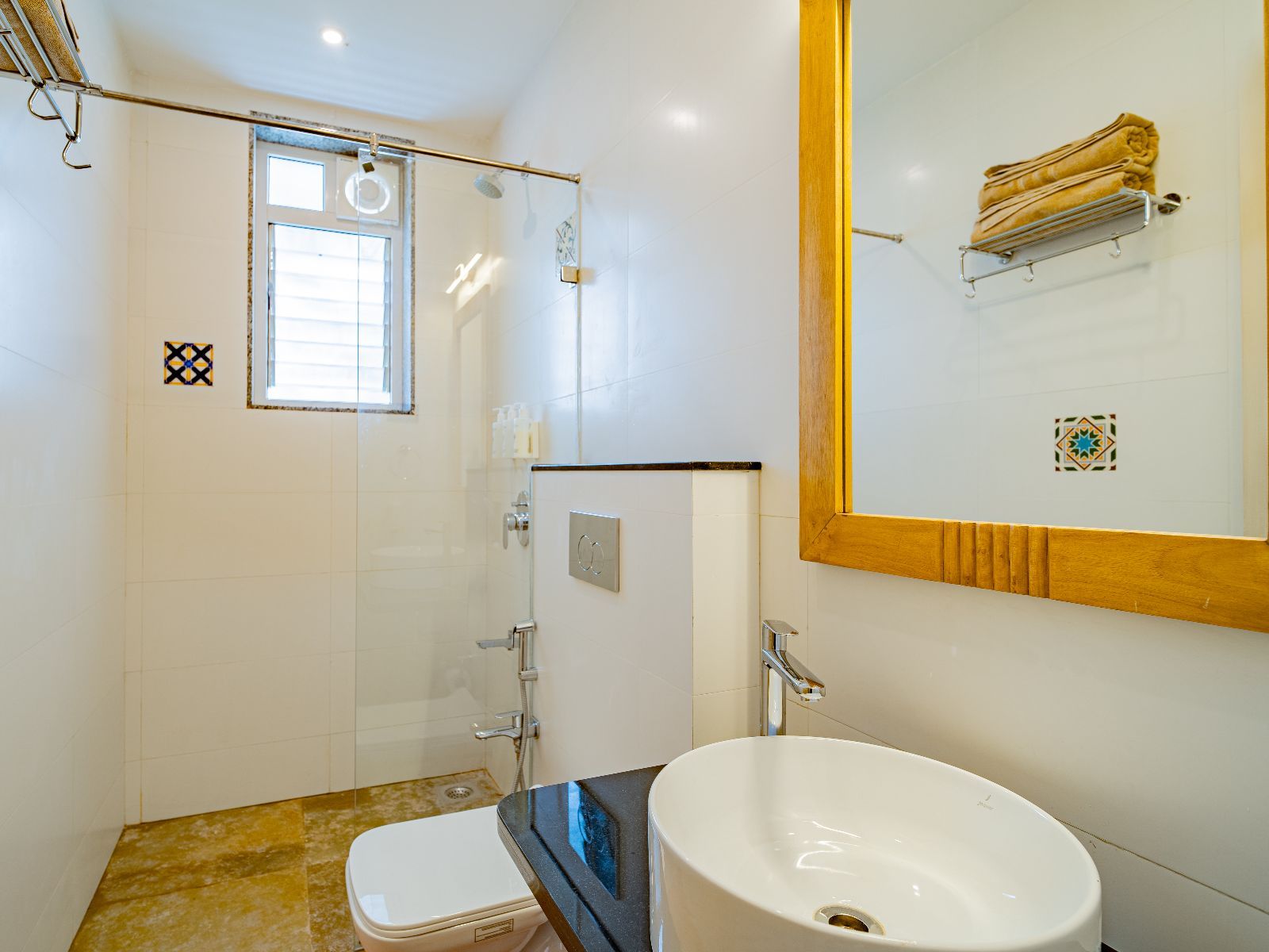 The Hosteller Goa, Old Goa  Premium Double Room With Balcony 8