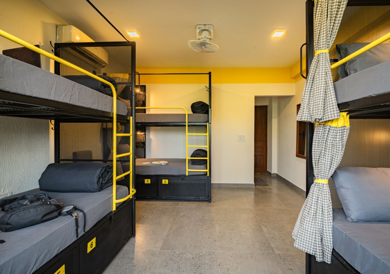 Bed in 6 Bed Mixed Dormitory