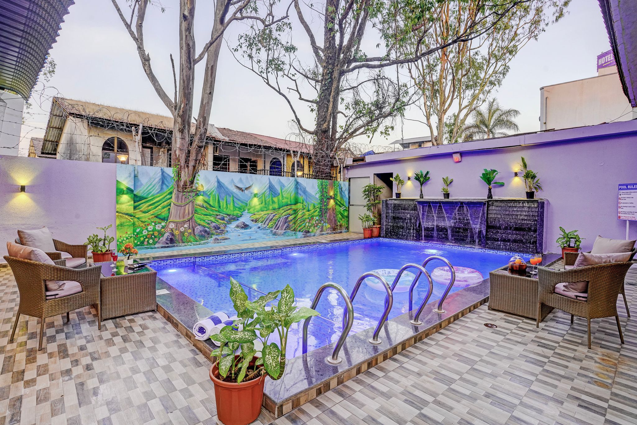 Pool