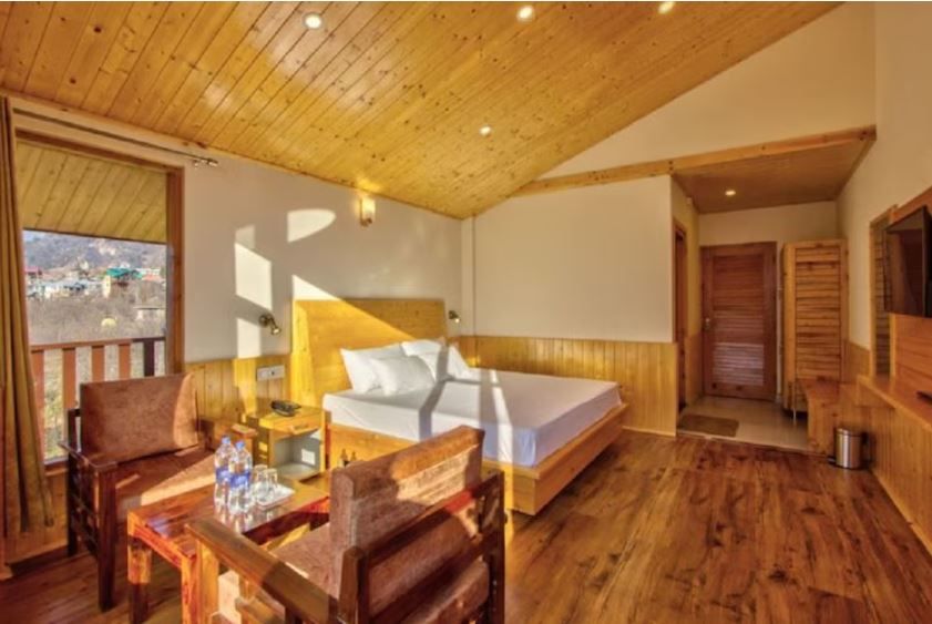 Family Suite (Valley View and Private Balcony)