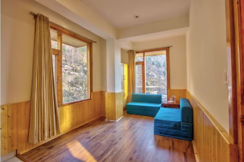 Family Suite (Valley View and Private Balcony)