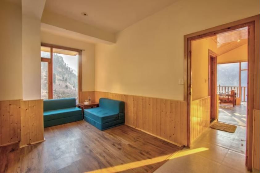 Family Suite (Valley View and Private Balcony)