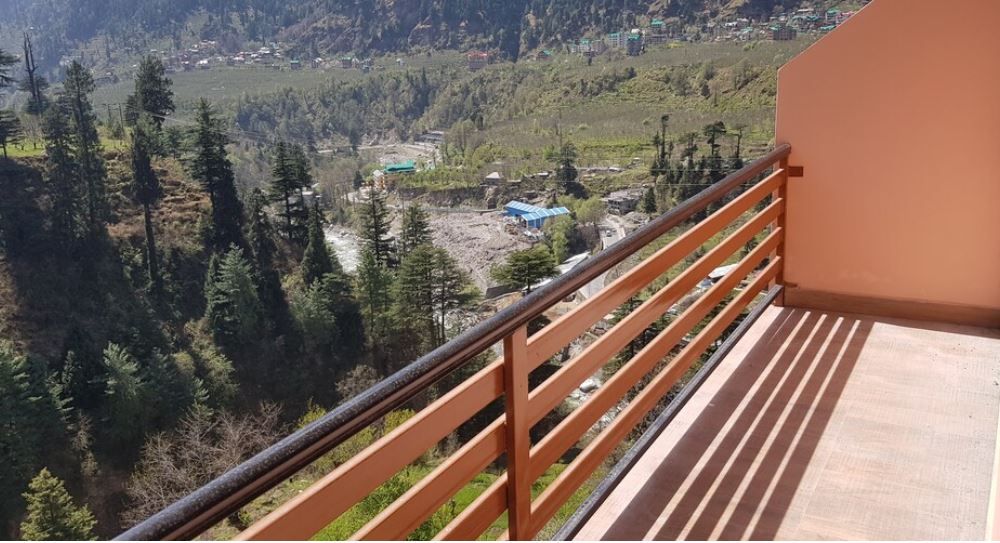 Deluxe Room with Private Balcony