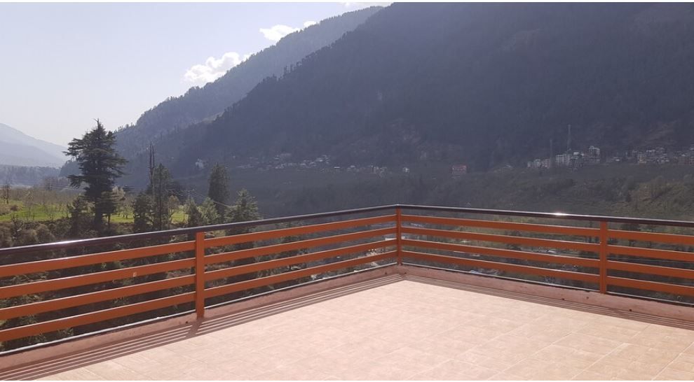 Deluxe Room with Private Balcony