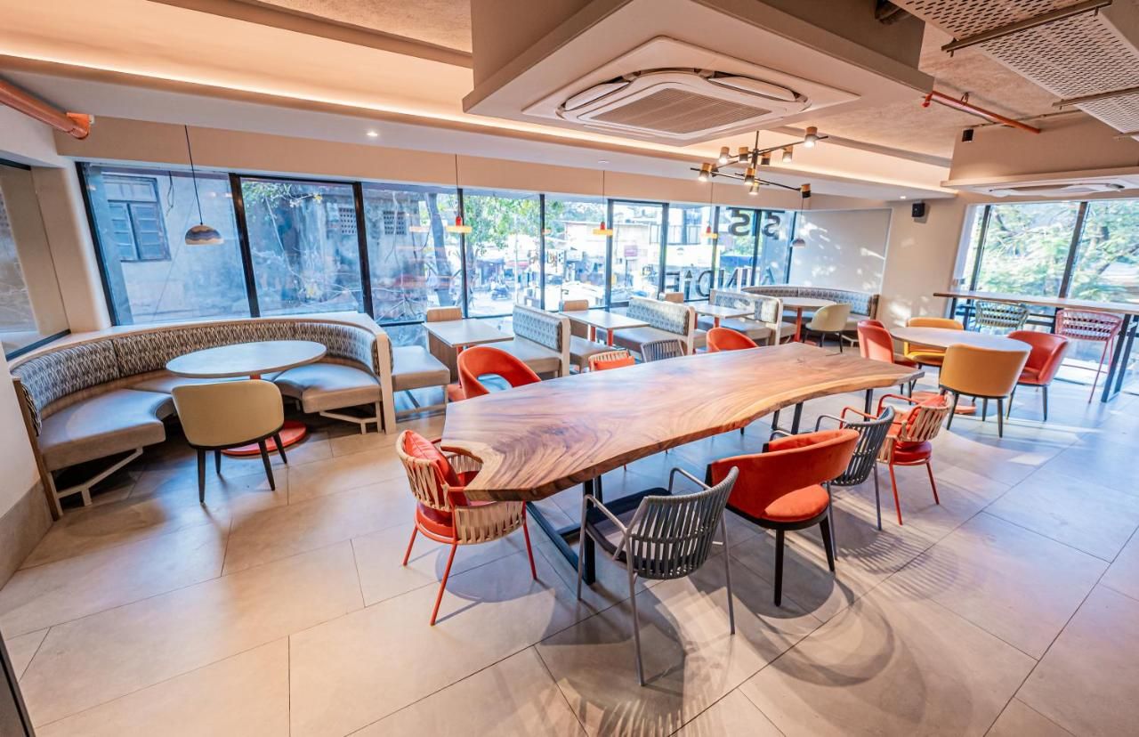 Food & Dining