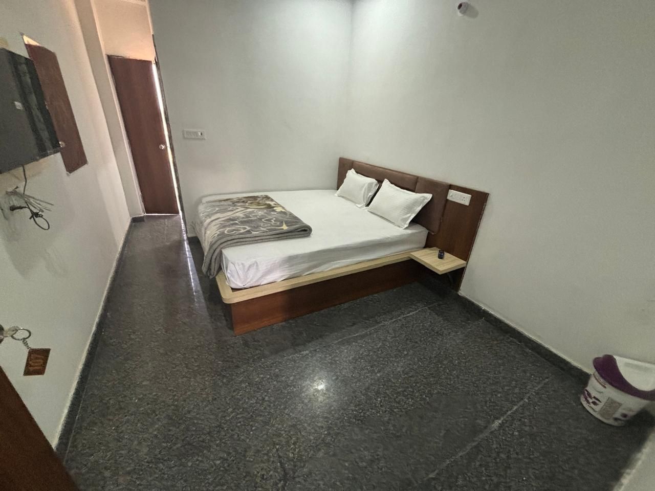 Family AC Room with Balcony(1 room with 2 king size bed)