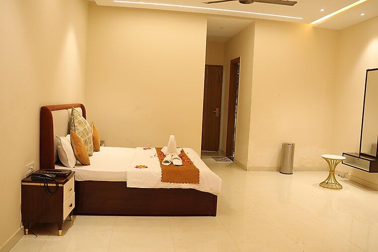 Executive Family Room with Terrace