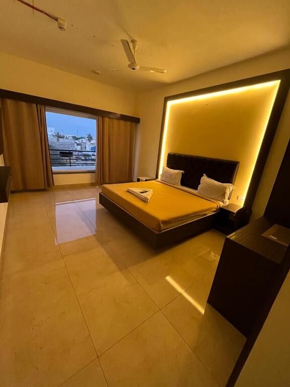 Jerry's Chateau Standard 13