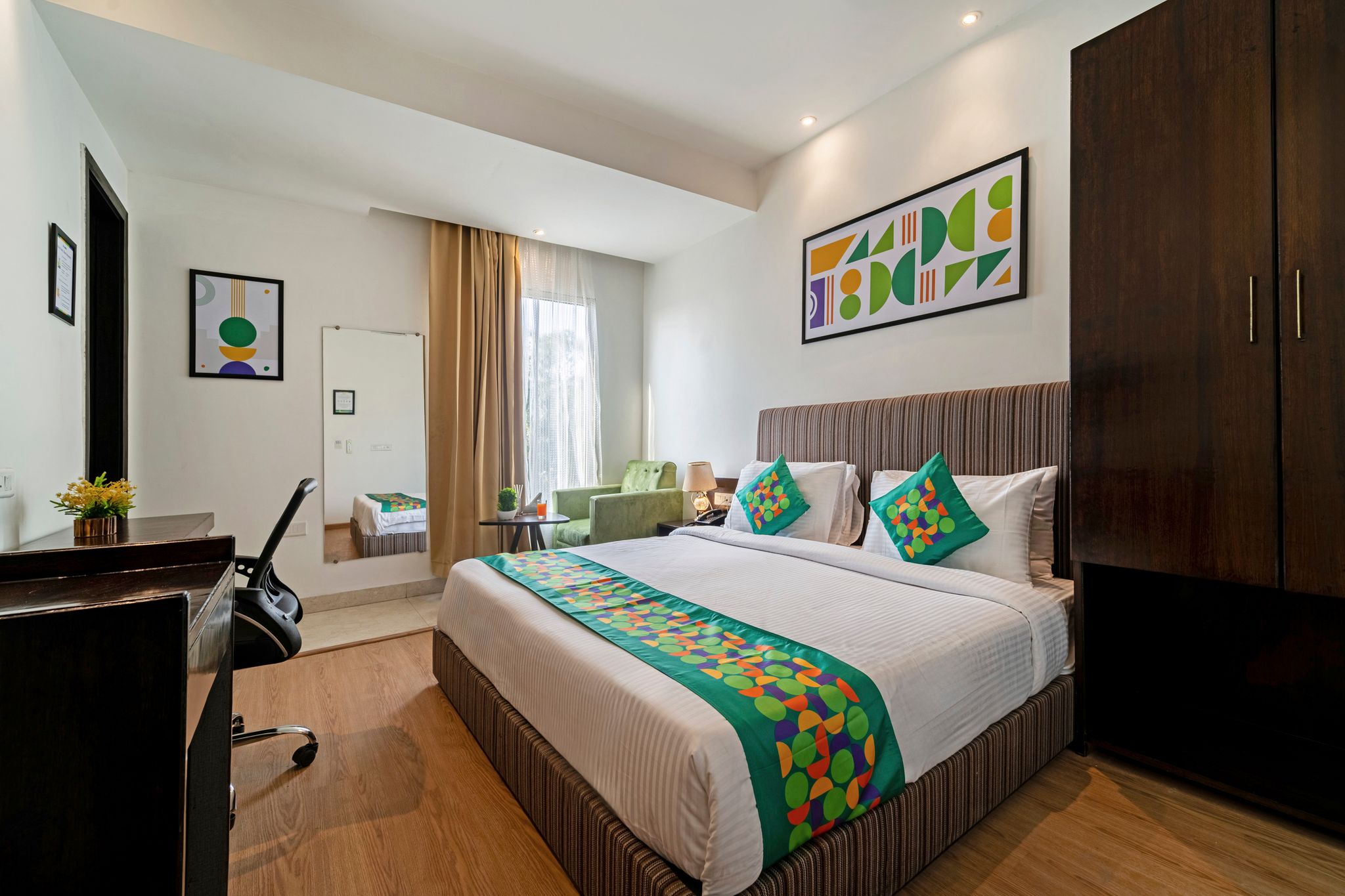 Treebo Premium The Mustard Inn Lawrence Road Standard Room 2