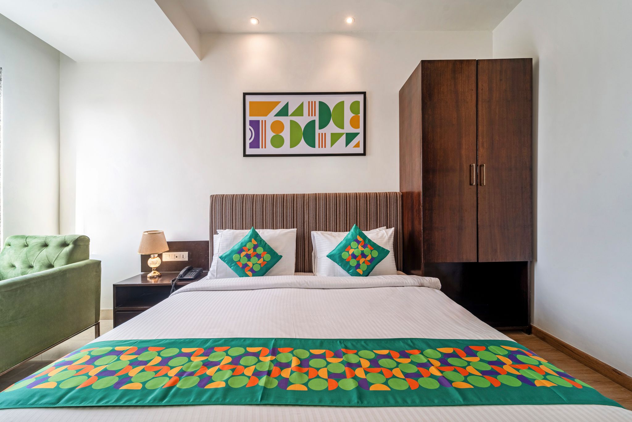 Treebo Premium The Mustard Inn Lawrence Road Standard Room 3