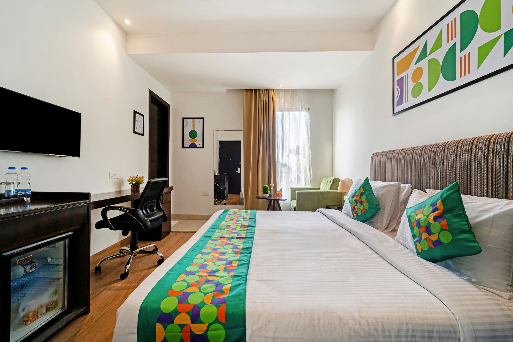 Treebo Premium The Mustard Inn Lawrence Road Standard Room 6