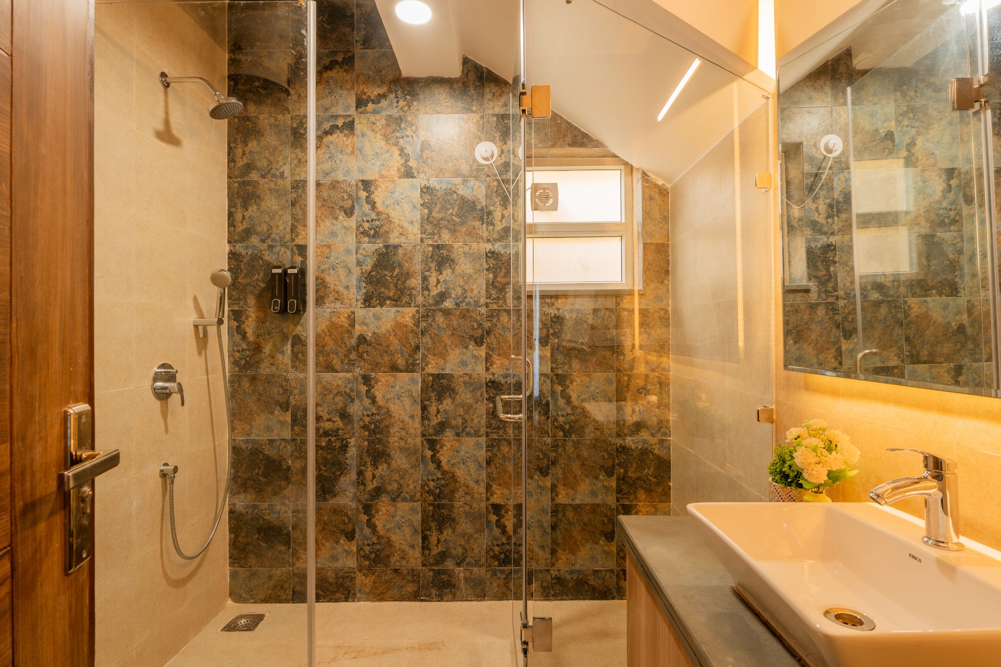 ELIVAAS Villa Paraiso 4 BHK with Pool & Bar 4 BHK Villa with Pvt Pool 2