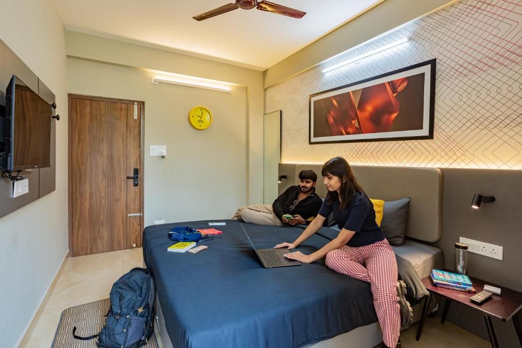 The Hosteller Bangalore, Manyata Tech Park Deluxe Double Room with Balcony 2