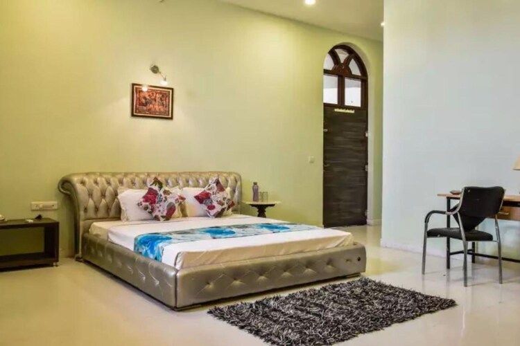 Bijainagar Fort Deluxe Room 3