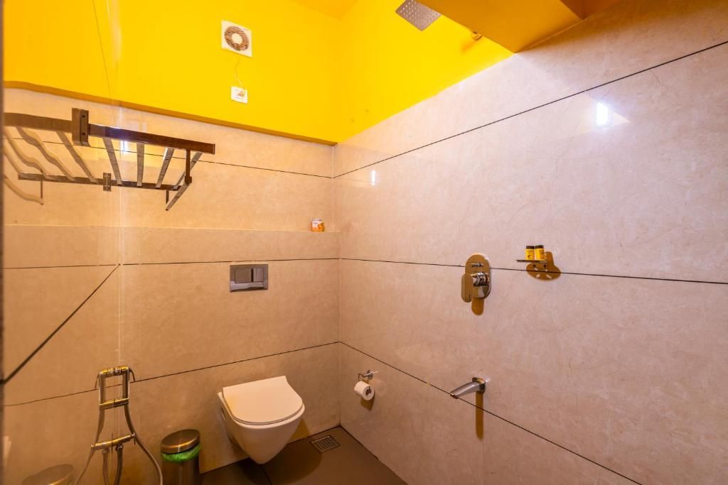The Hosteller Wayanad, Vythiri Deluxe Double Room 6