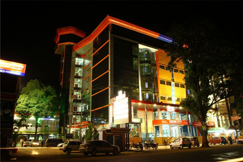 Grasshopper Hotel Grand E Muscat