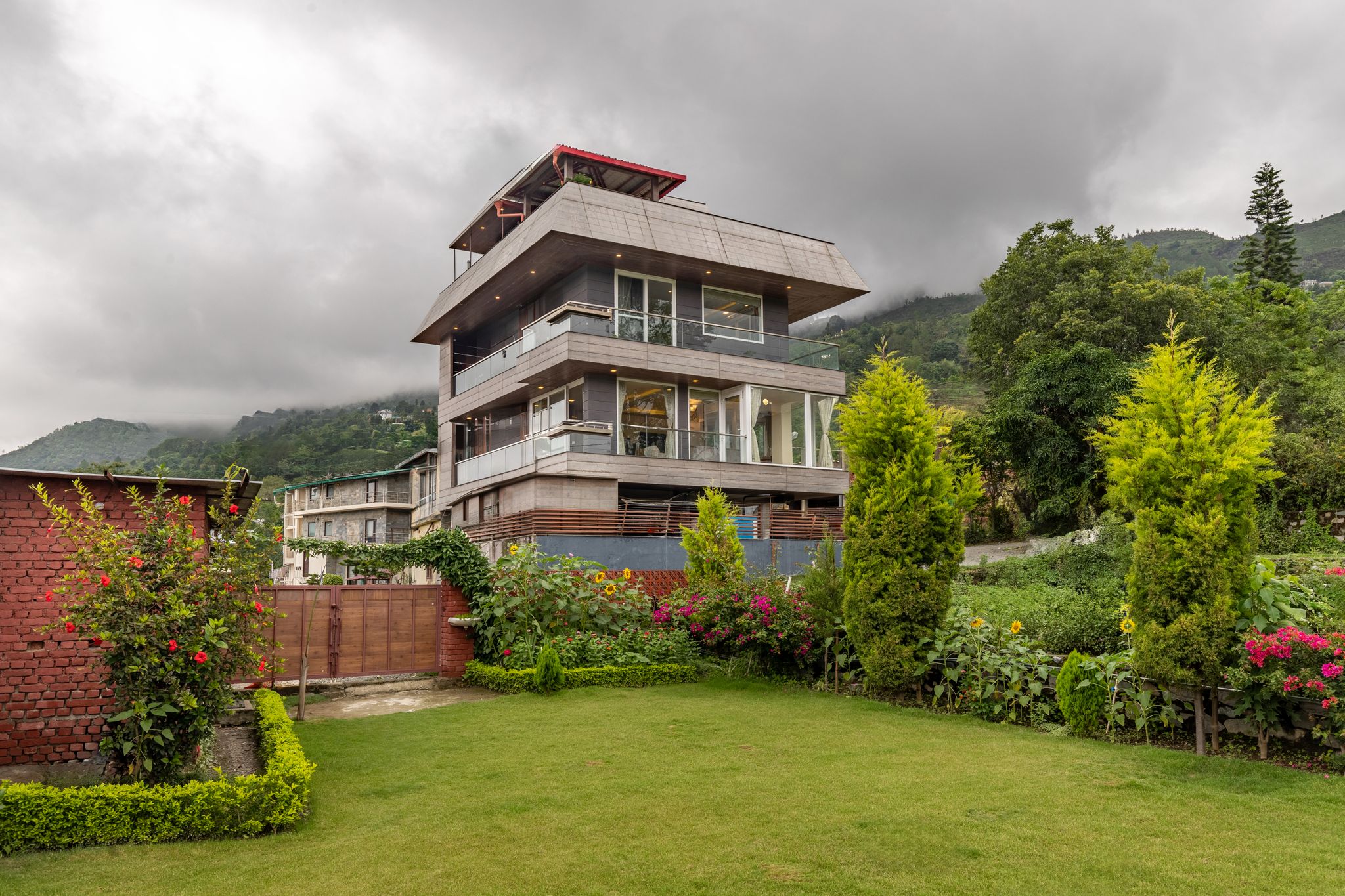 Alaya Stays 3BHK with Hill view | Villa Celestial Rhapsody