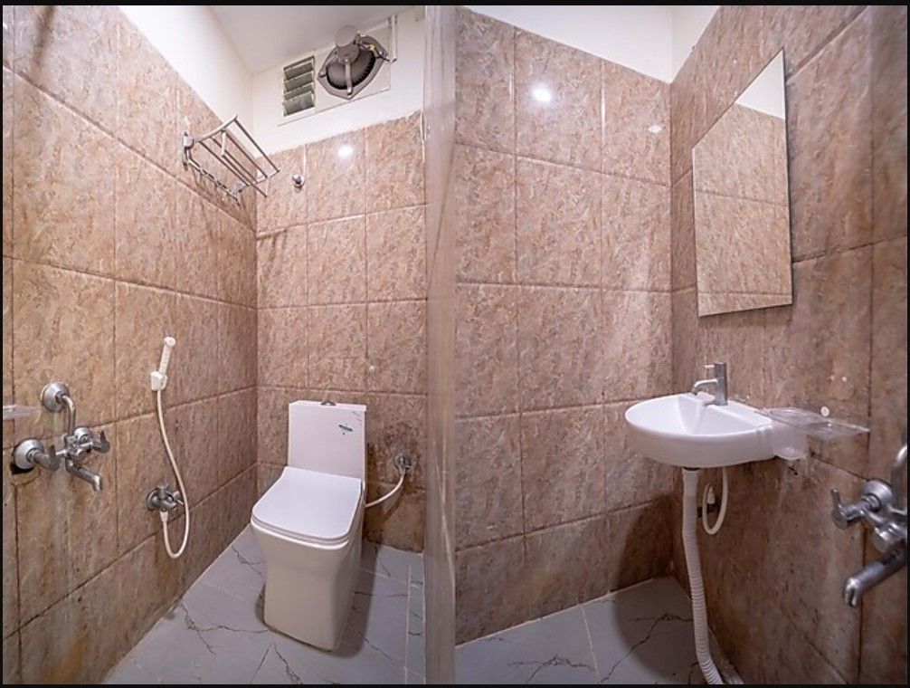 Deluxe Single Non AC Room