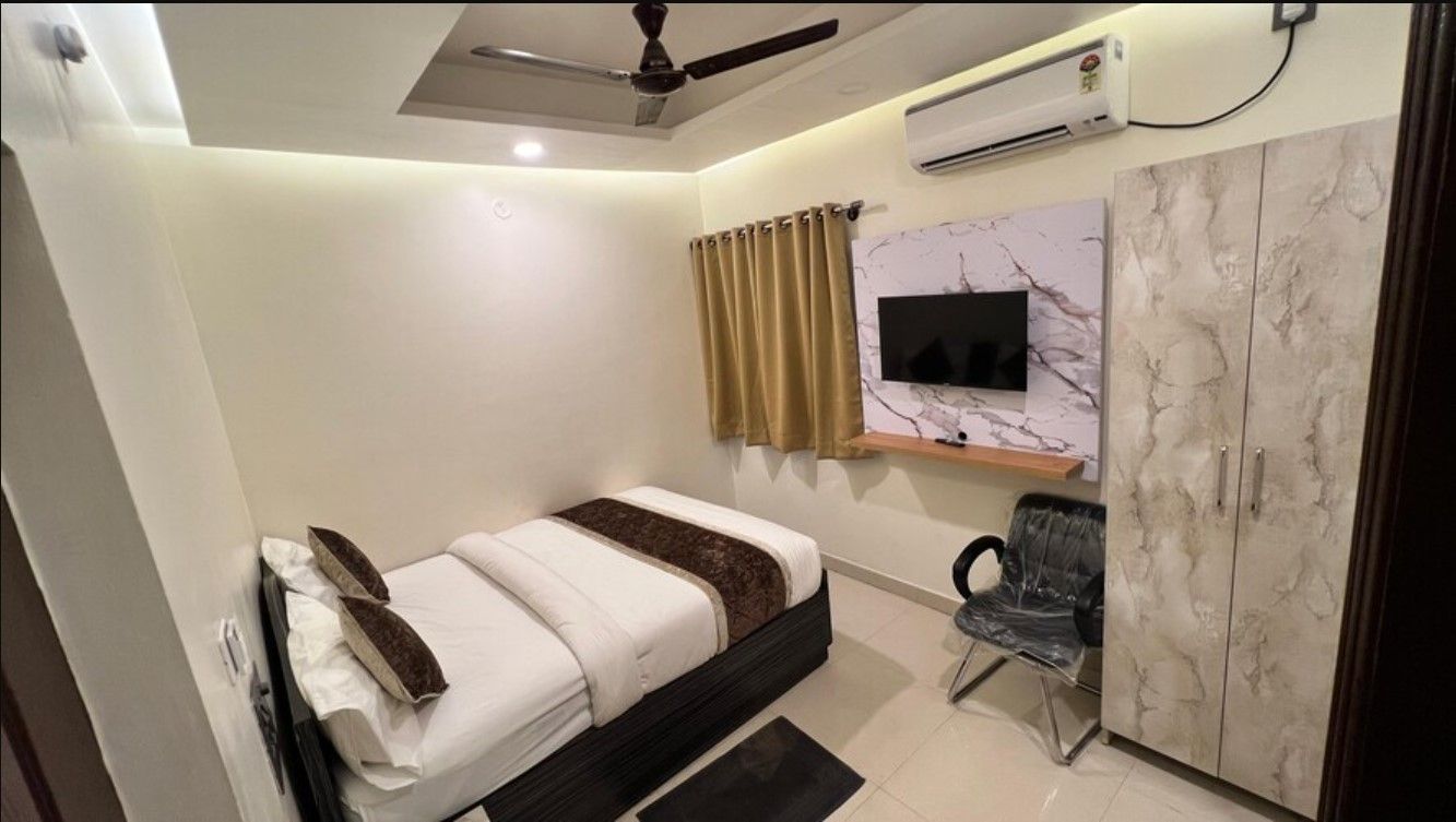 Deluxe AC Room