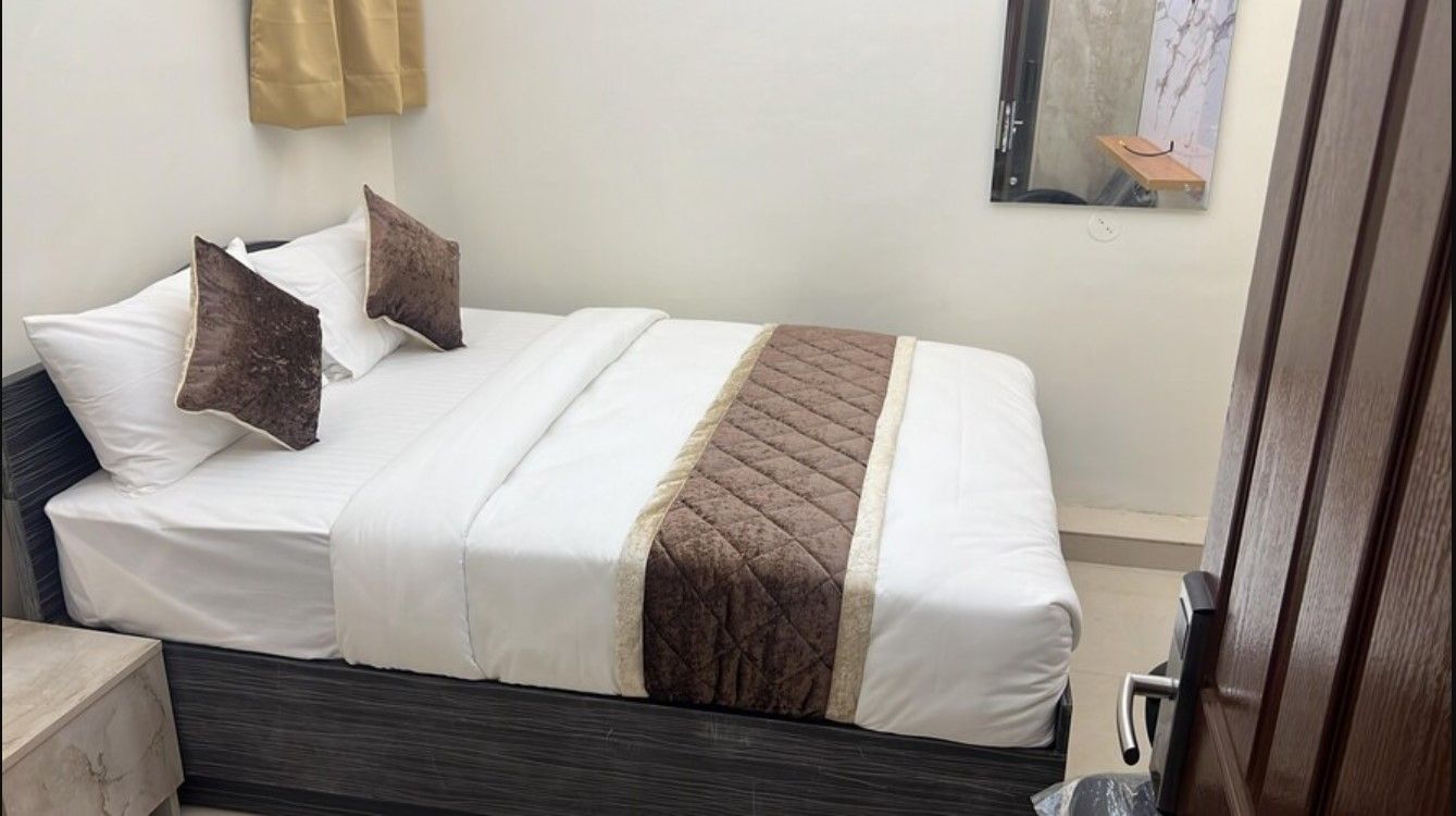 Deluxe Double Non AC Room