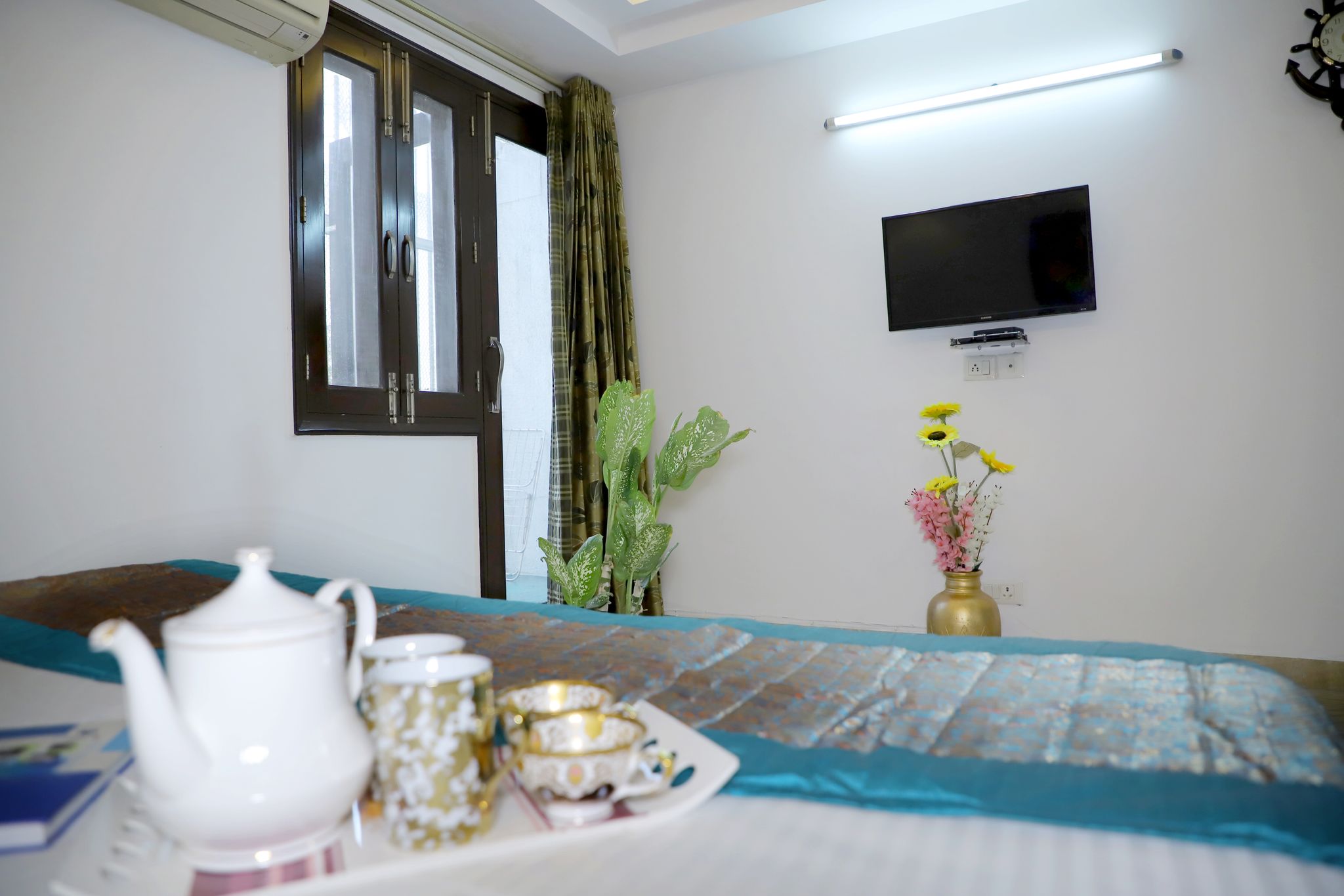 Fortune Home Service Apartment 3BHK B-57 Sarita Vihar Three-Bedroom Apartment 10