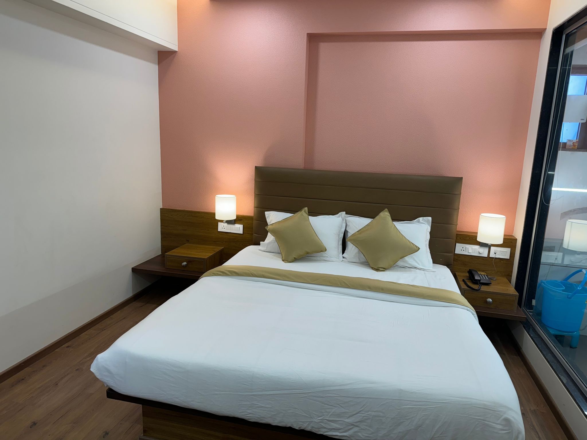 Deluxe Room Queen Bed