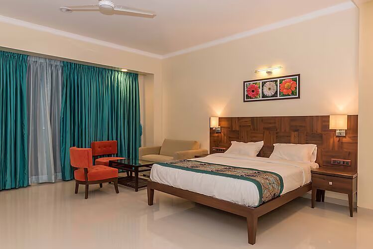 Club One Suite Room 3