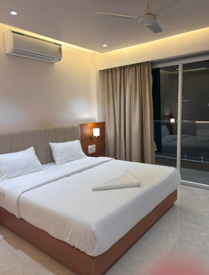Deluxe Double Room with Balcony