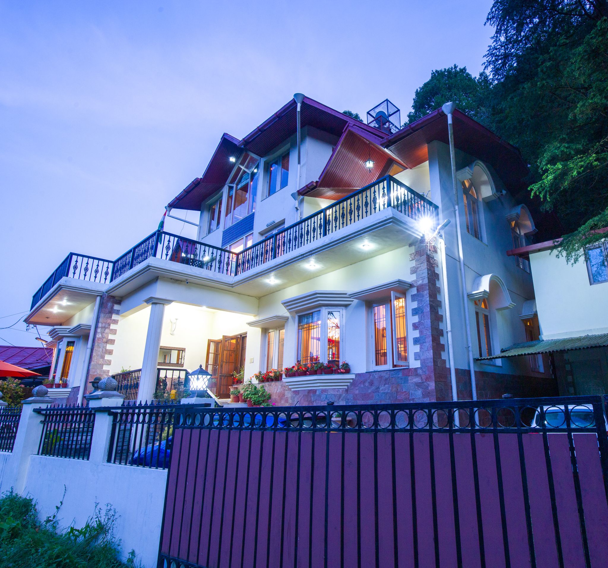 ELIVAAS 3 BHK with Entertainment lounge | The Meadow